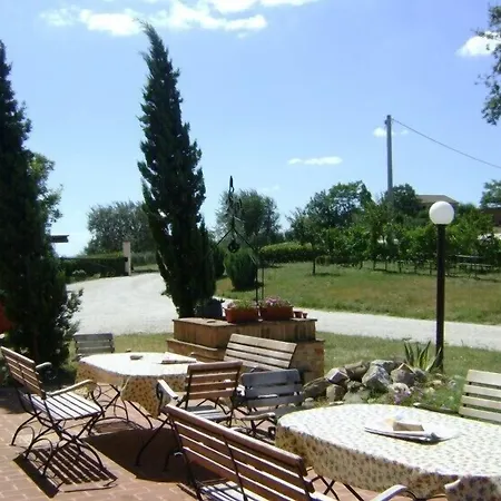 Nocleg ze śniadaniem La Tana Della Lepre 3*