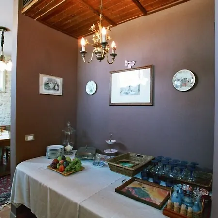 La Tana Della Lepre Couette-café 3*