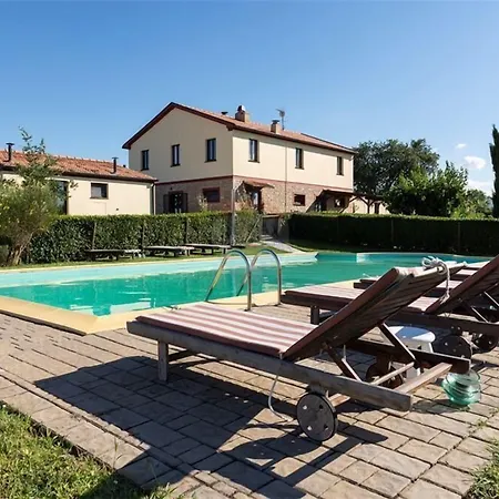 Couette-café La Tana Della Lepre 3*